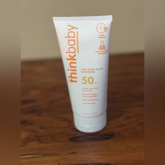 NEW Large thinkbaby Mineral Sunscreen Lotion SPF 50 - 6 fl oz - Picture 6 of 13